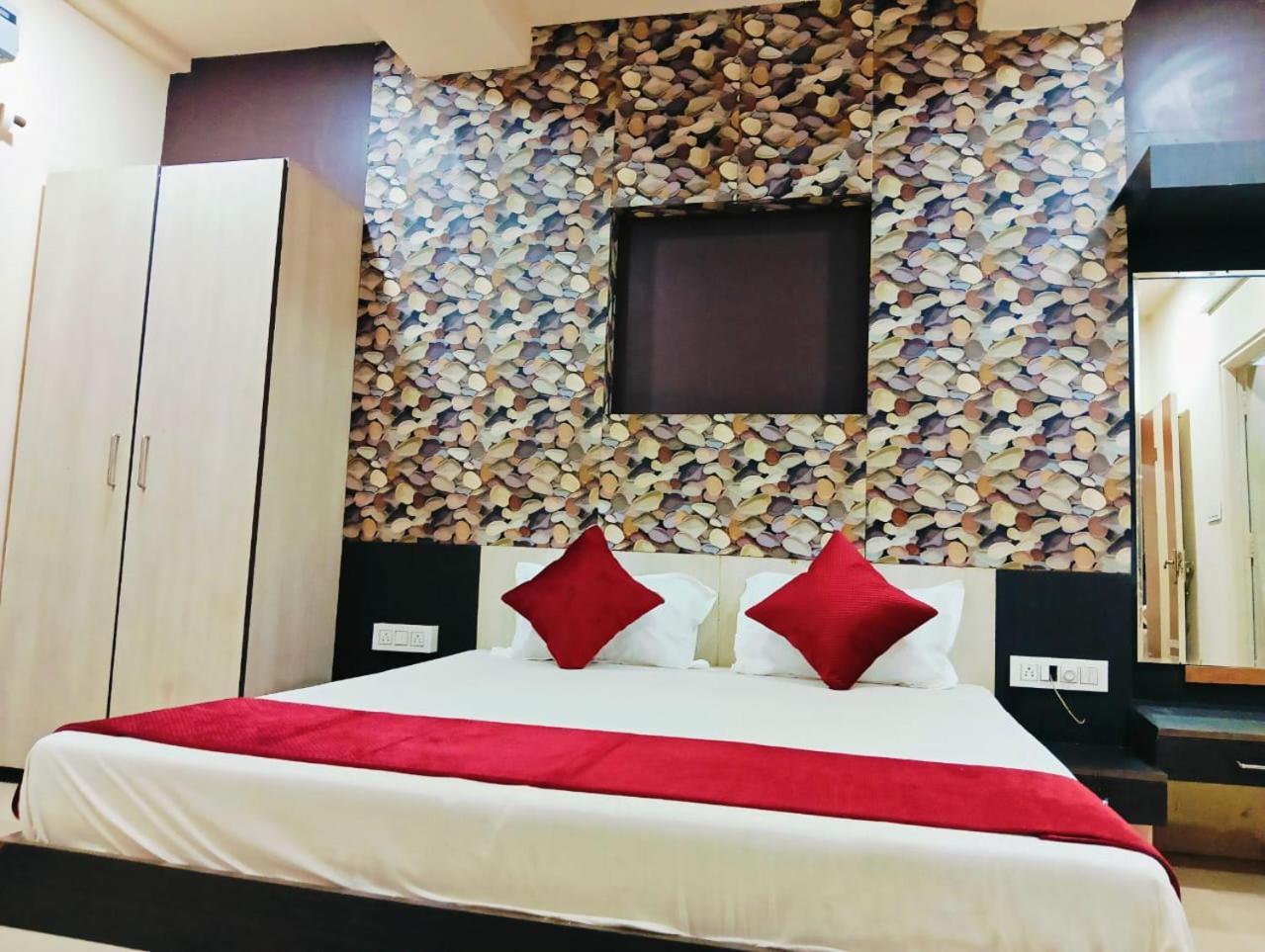 Hotel Tirupati Palace Індаур Екстер'єр фото